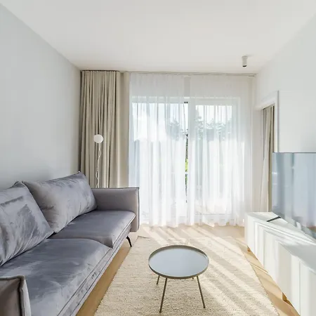 Aleja Poludniowa 12 Surfingbird *