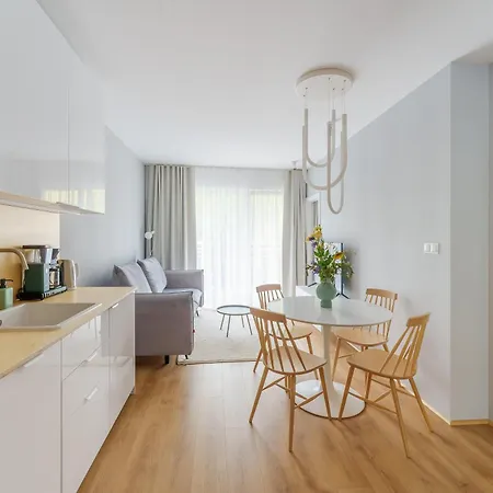 Aleja Poludniowa 12 Surfingbird