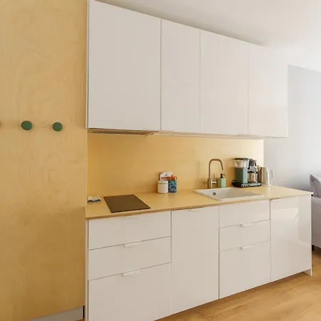 Aleja Poludniowa 12 Surfingbird *