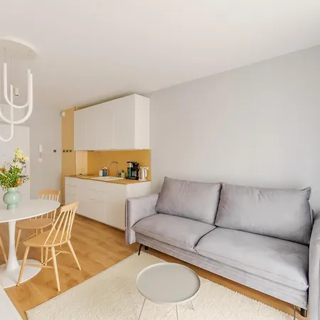 Aleja Poludniowa 12 Surfingbird *