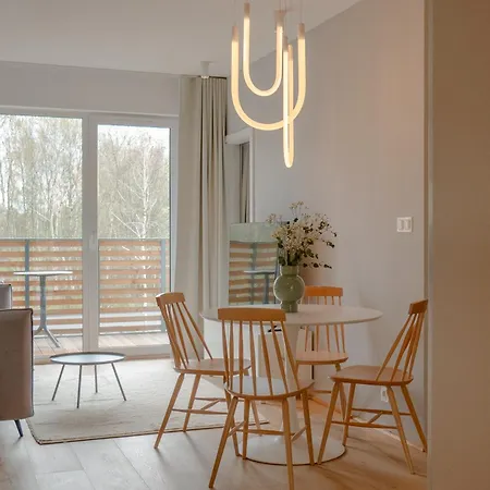 Aleja Poludniowa 12 Surfingbird